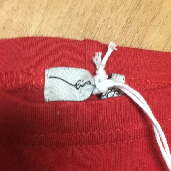 Lil leggs tight shorts - Picture 2 of 4